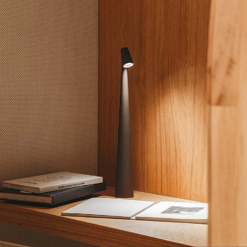 LAIREL™ Stem Illuminator Led Touch Table Lamp